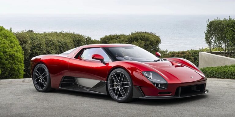 McL 6GT je prvi McLaren s manuelnim mjenjačem nakon 34 godine McL 6GT je prvi McLaren s manuelnim mjenjačem nakon 34 godine