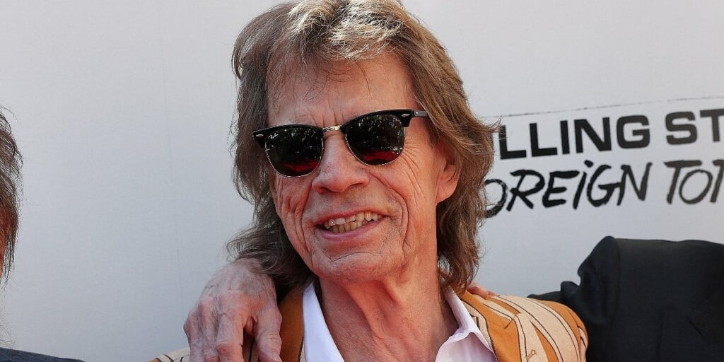 Mick Jagger razmatra biografski film o Rolling Stonesima, na to ga potakla ostvarenja o Beatlesima Mick Jagger razmatra biografski film o Rolling Stonesima, na to ga potakla ostvarenja o Beatlesima