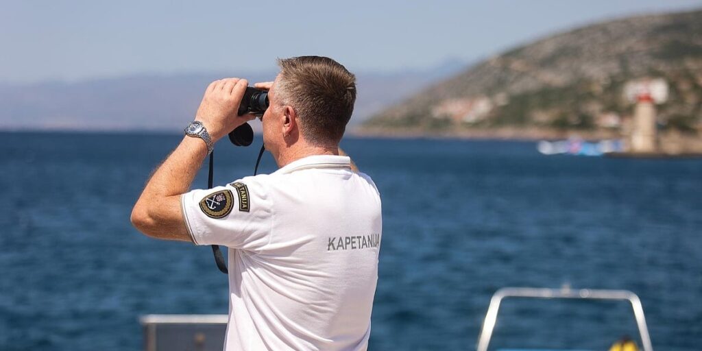 Nastavljena dramatična potraga kod Krka, traga se za još dvije osobe iz Portugala Nastavljena dramatična potraga kod Krka, traga se za još dvije osobe iz Portugala