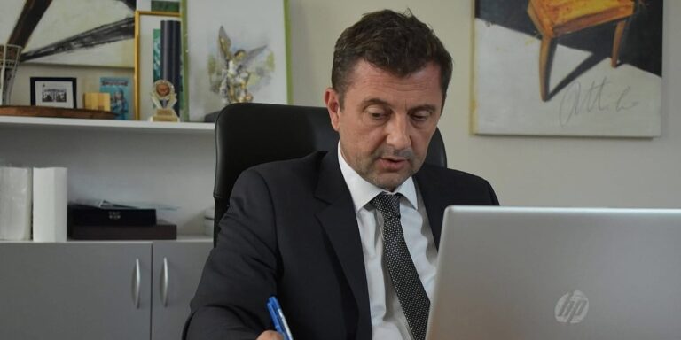 Nekoliko otpuštenih radnika "Komunalnog" iz Mostara se vraća na posao, potpisali pojedinačne izjave o pritiscima