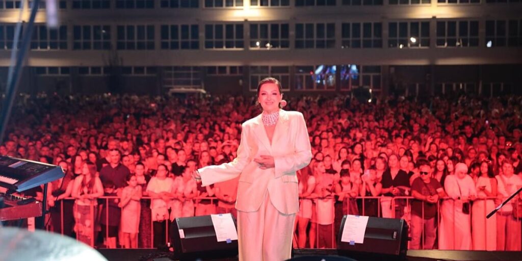 Nina Badrić održala koncert na Ilidži, brojna publika uživala u njenim najvećim hitovima