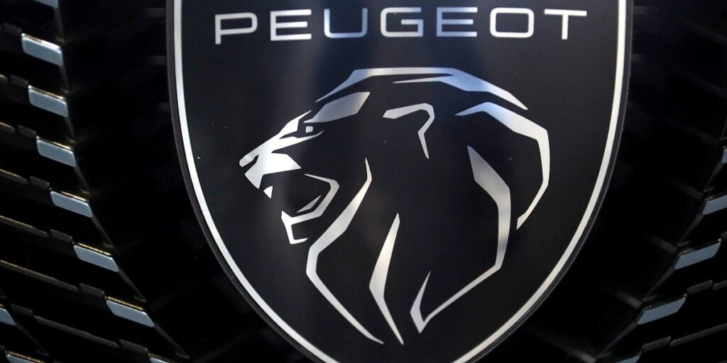Obećanje Peugeota da će do 2030. izbaciti benzince iz ponude više ne važi, najavljeno sedam novih modela Obećanje Peugeota da će do 2030. izbaciti benzince iz ponude više ne važi, najavljeno sedam novih modela