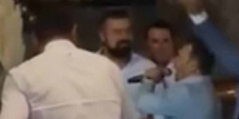 SDS-ov zvaničnik objavio videosnimak na kojem kaže da Ljubiša Ćosić pjeva s osobama iz kriminalne grupe SDS-ov zvaničnik objavio videosnimak na kojem kaže da Ljubiša Ćosić pjeva s osobama iz kriminalne grupe