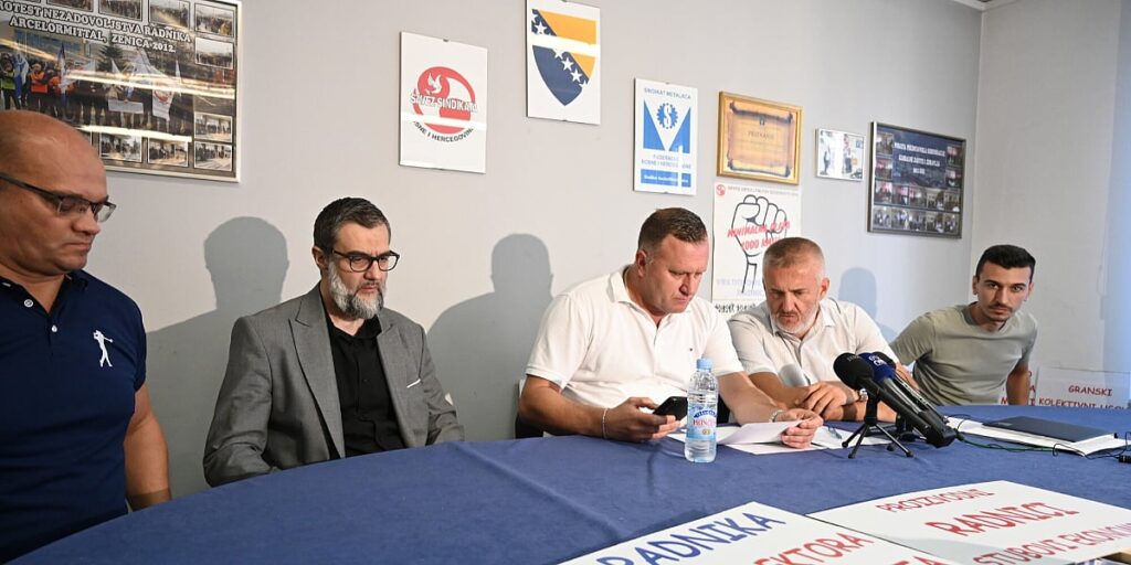 Sindikat Nove Željezare traži zaštitu radnika i očuvanje imovine kompanije: “Utakmica ima drugo poluvrijeme” Sindikat Nove Željezare traži zaštitu radnika i očuvanje imovine kompanije: "Utakmica ima drugo poluvrijeme"