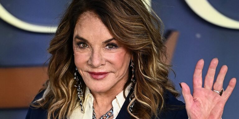 Stockard Channing prvi put nakon dvije godine prošetala crvenim tepihom, pojavila se na premijeri filma u Londonu Stockard Channing prvi put nakon dvije godine prošetala crvenim tepihom, pojavila se na premijeri filma u Londonu
