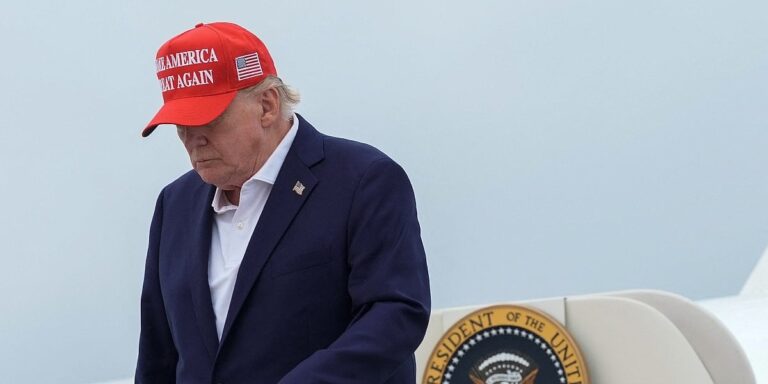 Trump prijeti Omanu bombardovanjem i traži potpunu predaju Irana