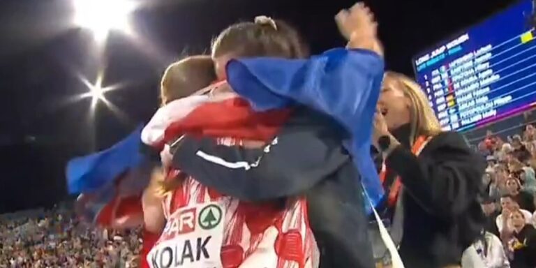 Uvijek mi je drago jer možemo pričati na našem jeziku "Uvijek mi je drago jer možemo pričati na našem jeziku"