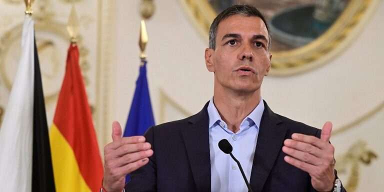 Za migrantsku krizu optužili krijumčare ljudi i strane aktere Za migrantsku krizu optužili krijumčare ljudi i strane aktere