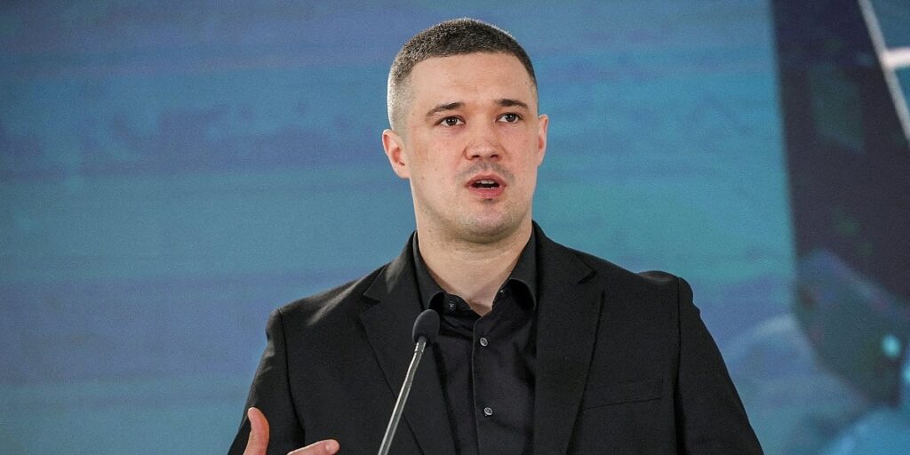 Zelenski mora odgovoriti na pitanja o korupciji Zelenski mora odgovoriti na pitanja o korupciji