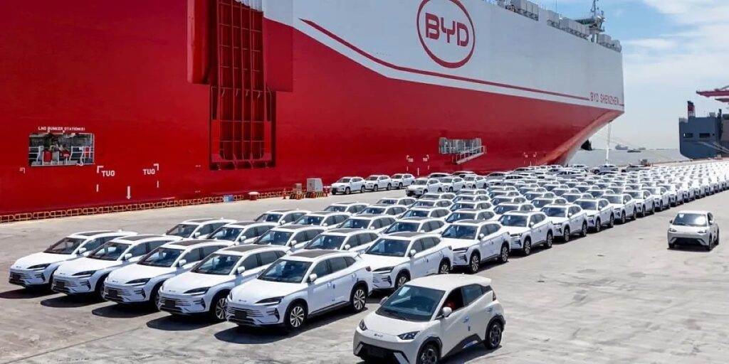 Brisel uveo carine na kineske električne automobile, a sada u Evropu stiže 13 puta više hibrida