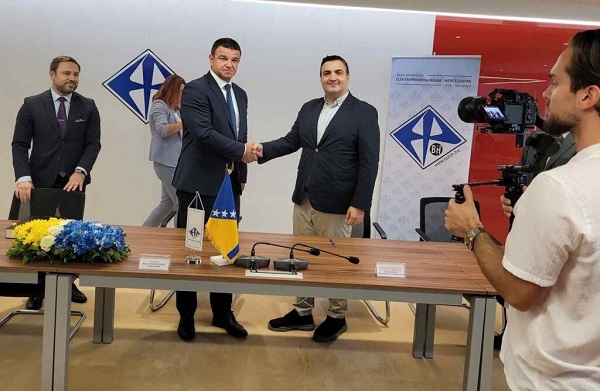 EPBiH gradi dvije solarne elektrane kod Bugojna, investicija 53 miliona KM EPBiH gradi dvije solarne elektrane kod Bugojna, investicija 53 miliona KM