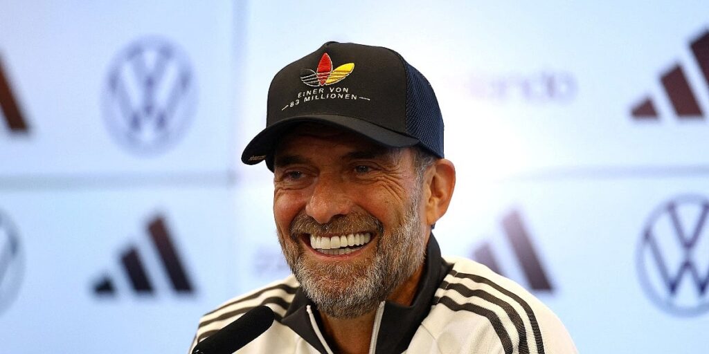 Klopp objasnio zašto je pozvao 44 nogometaša, odredio je novog kapitena i prvog golmana Njemačke Klopp objasnio zašto je pozvao 44 nogometaša, odredio je novog kapitena i prvog golmana Njemačke
