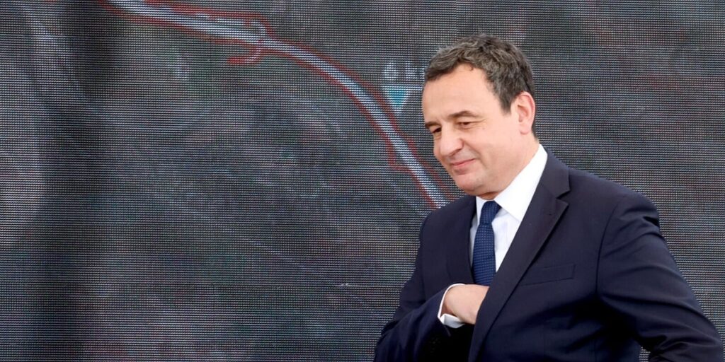 Kurti četvrti put izabran za premijera Kosova, opozicija će osporiti glasanje pred Ustavnim sudom Kurti četvrti put izabran za premijera Kosova, opozicija će osporiti glasanje pred Ustavnim sudom