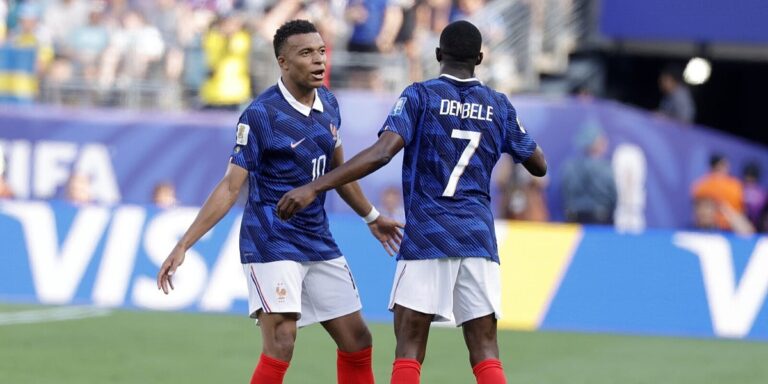 Mbappé naljutio Dembéléa i saigrače, stvorene dvije struje u svlačionici Mbappé naljutio Dembéléa i saigrače, stvorene dvije struje u svlačionici