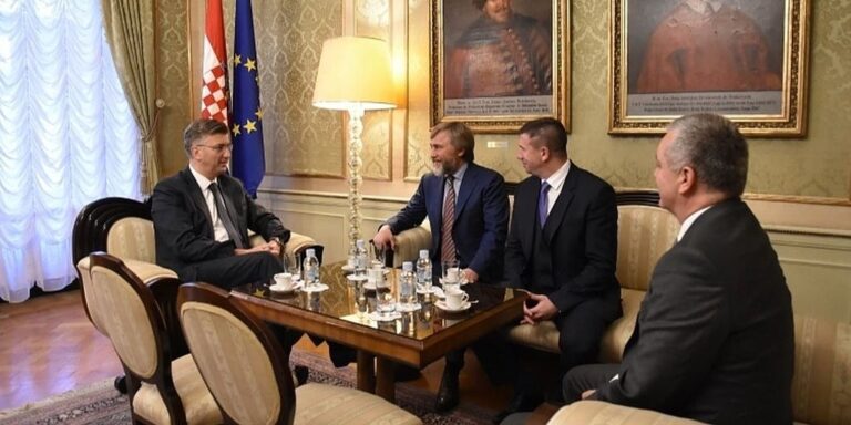Milijarder koji je u Ukrajini optužen za izdaju, dobio državljanstvo Srbije i kupio imanje u Hrvatskoj Milijarder koji je u Ukrajini optužen za izdaju, dobio državljanstvo Srbije i kupio imanje u Hrvatskoj