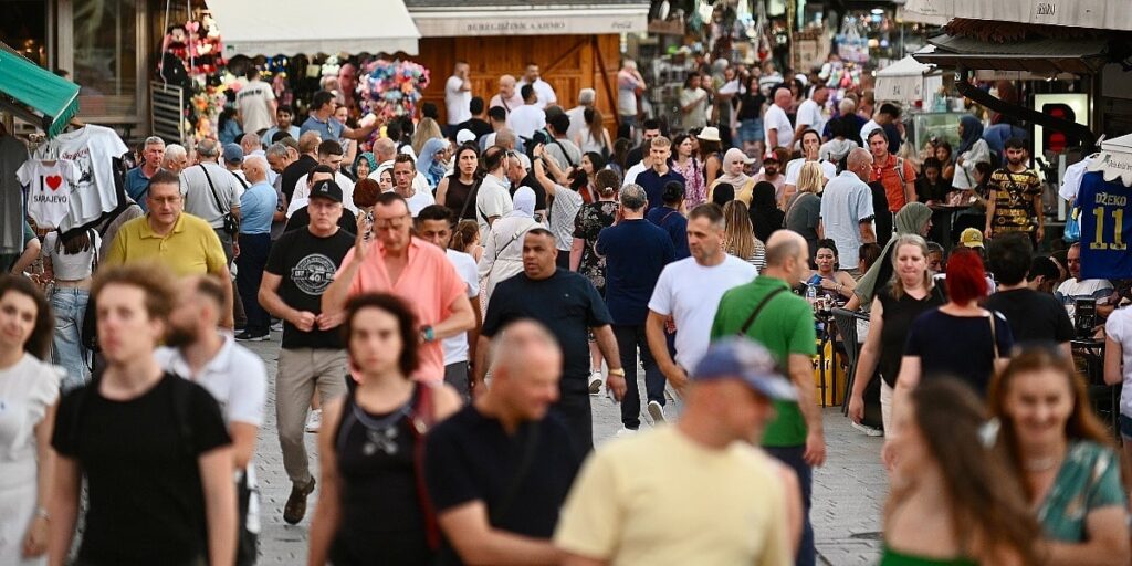 Neaktivno ih je više od pola, nezaposlenost na 6,7 posto