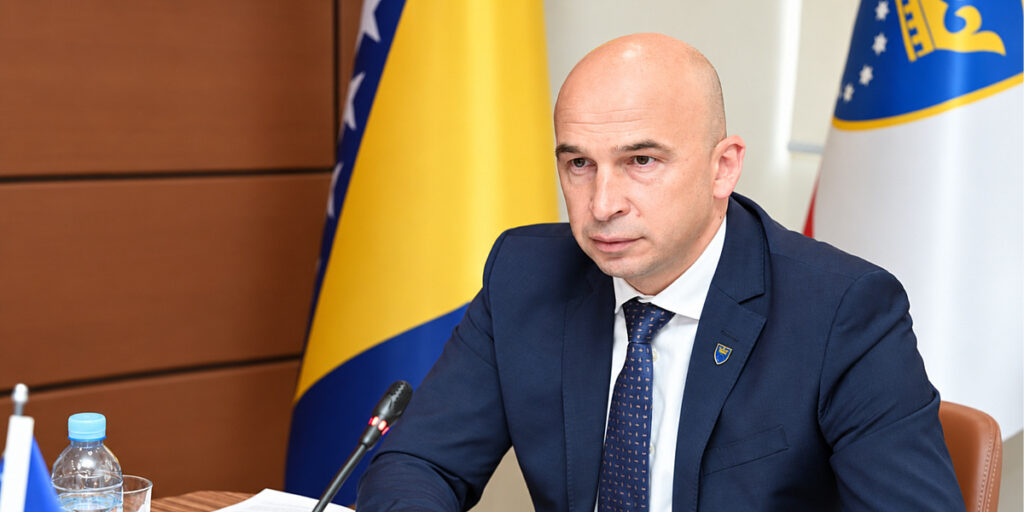 Premijer ZDK Nezir Pivić najavio intenzivnija ulaganja u turizam Premijer ZDK Nezir Pivić najavio intenzivnija ulaganja u turizam