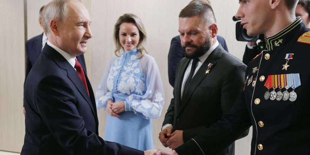 Rusija u izbornoj kampanji ističe veterane rata u Ukrajini, ali bez stvarne moći Rusija u izbornoj kampanji ističe veterane rata u Ukrajini, ali bez stvarne moći