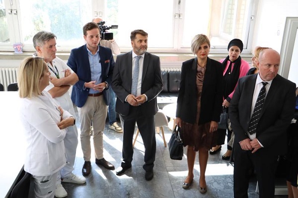 Sarajevo: U Općoj bolnici otvorena prva Ambulanta za žrtve silovanja u BiH Sarajevo: U Općoj bolnici otvorena prva Ambulanta za žrtve silovanja u BiH