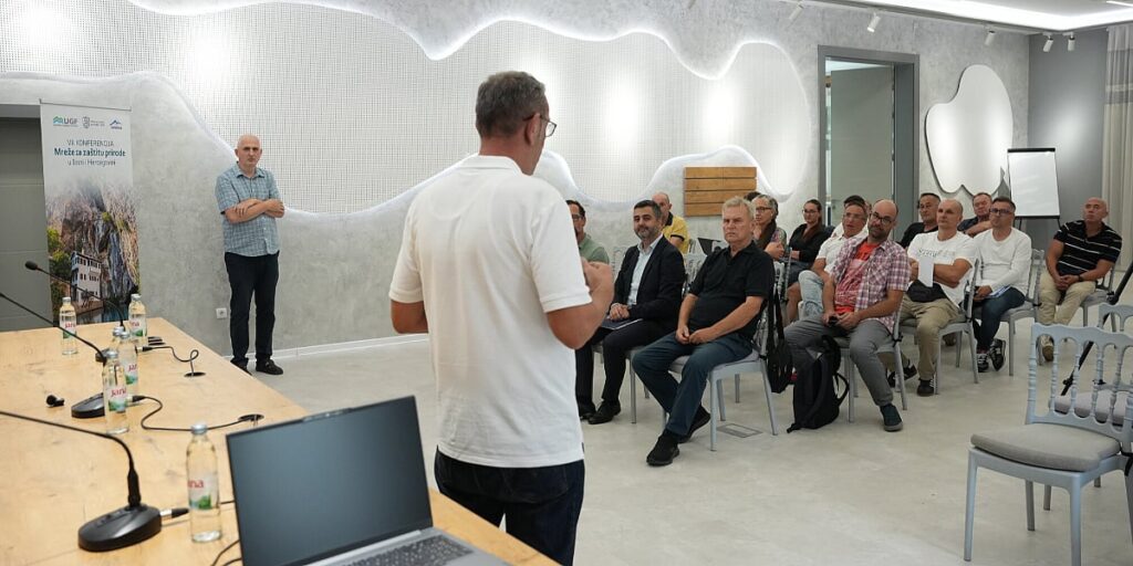 Stručnjaci u Međugorju upozorili na požare, rudarenje i pritisak na rijeke u BiH Stručnjaci u Međugorju upozorili na požare, rudarenje i pritisak na rijeke u BiH