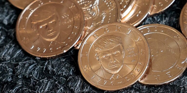 Trumpov lik na kovanicama, kolekcija rasprodana u nekoliko sati