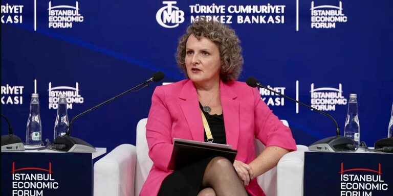 AI treba biti podrška, a ne zamjena za ljudsku procjenu "AI treba biti podrška, a ne zamjena za ljudsku procjenu"