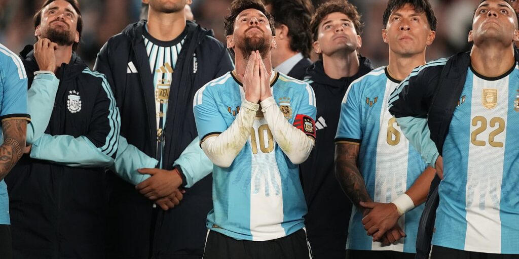 Argentinci u suzama ispratili Messija u reprezentativnu penziju Argentinci u suzama ispratili Messija u reprezentativnu penziju