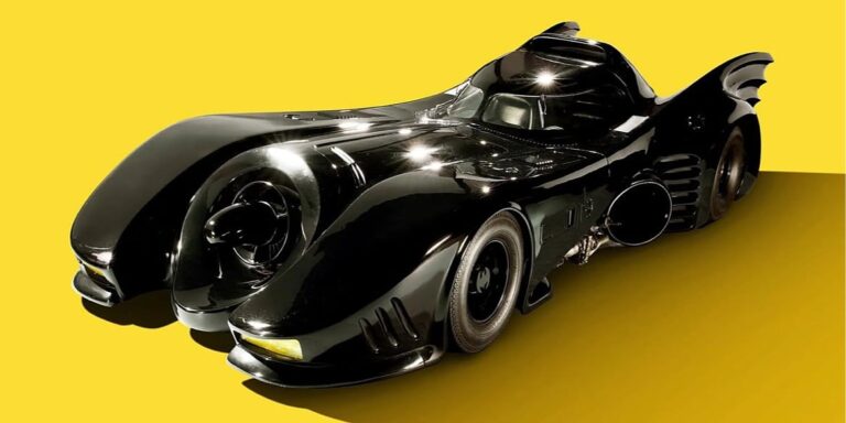 Automobil iz filma “Batman Returns” bit će prodan u novembru Automobil iz filma "Batman Returns" bit će prodan u novembru