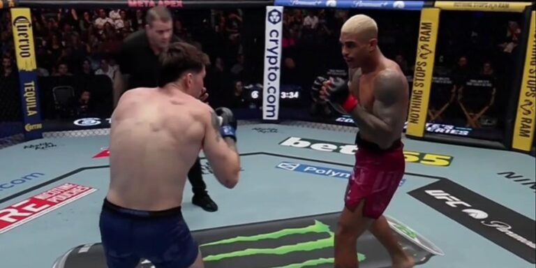 Bio je lični pomoćnik Dane Whitea, a brutalnim nokautom je izborio UFC ugovor Bio je lični pomoćnik Dane Whitea, a brutalnim nokautom je izborio UFC ugovor